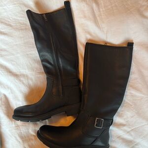 UGG Black Leather Winter Boots